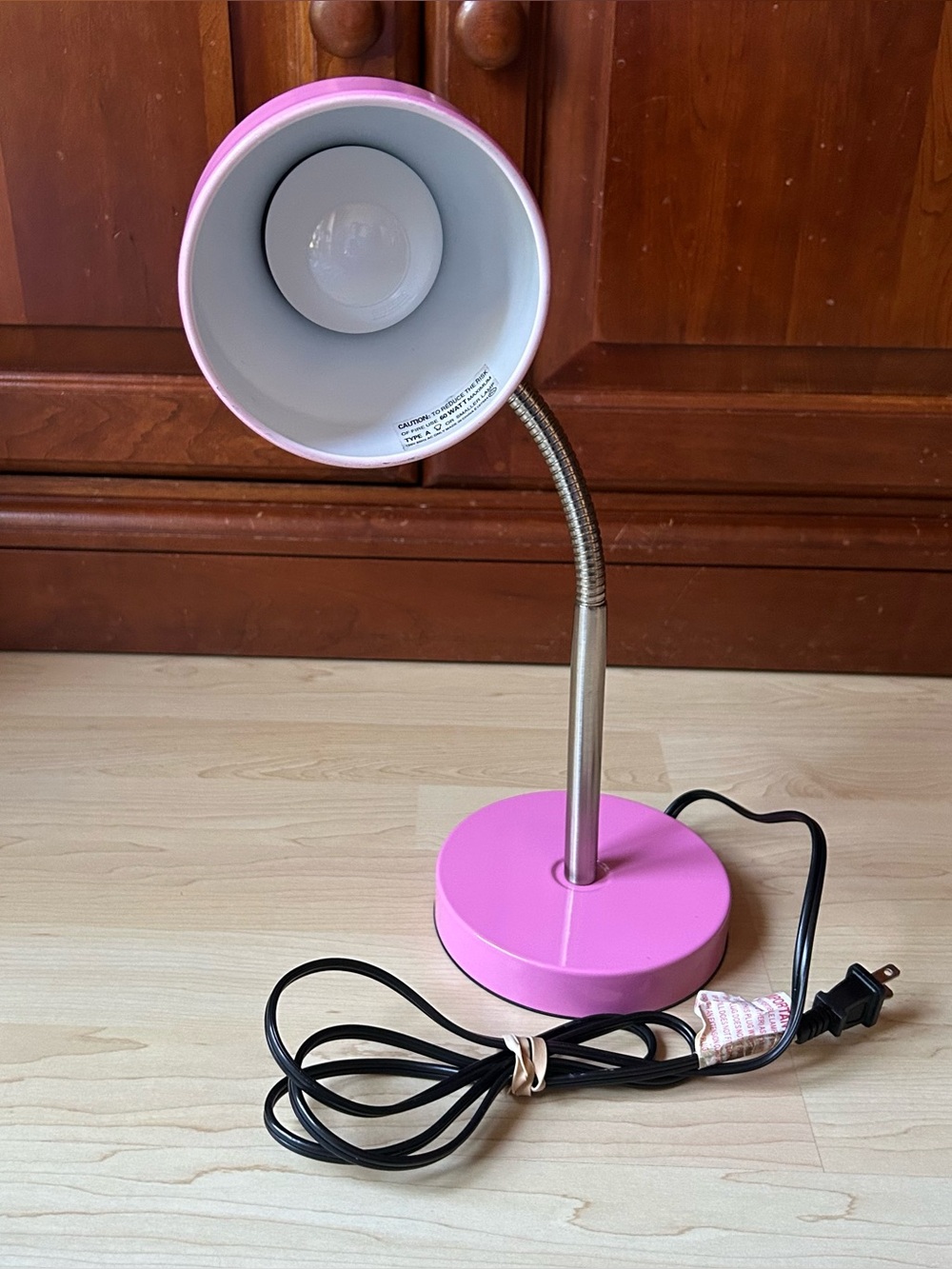rare 2008 vintage pretty pink desktop gooseneck lamp